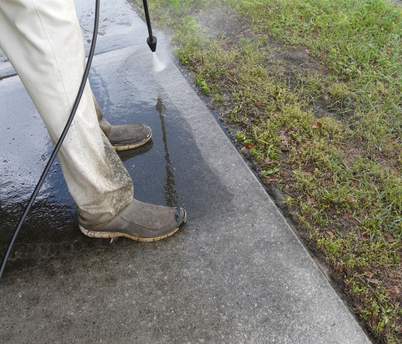 Concrete and Pavement Cleaning